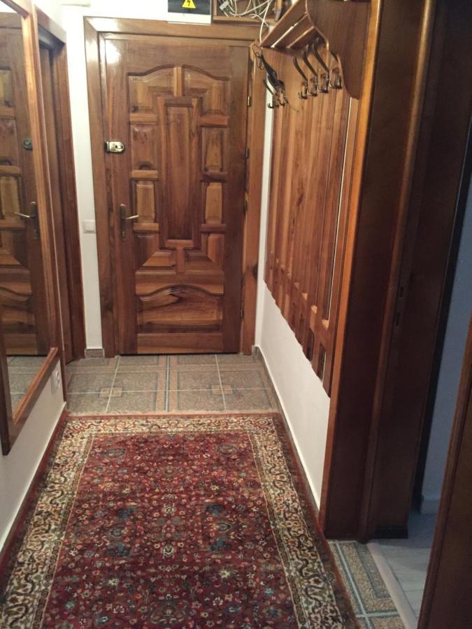 Apartament Veverite Slănic-Moldova エクステリア 写真